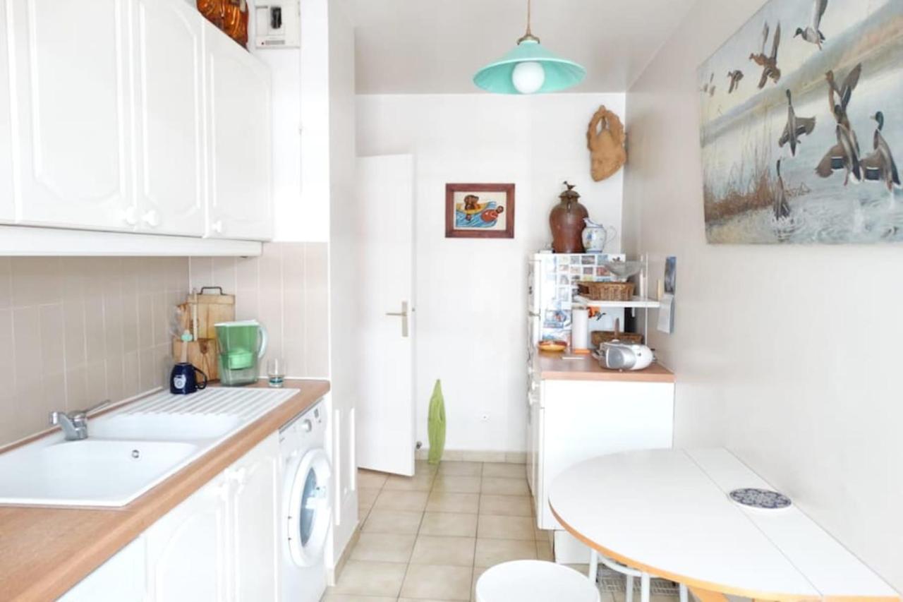 Hostnfly - Beautiful Authentic Apt Near Bastille Appartement Parijs