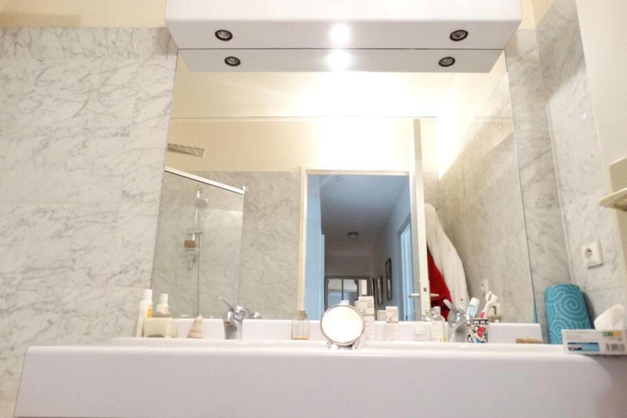 Hostnfly - Beautiful Authentic Apt Near Bastille Parijs